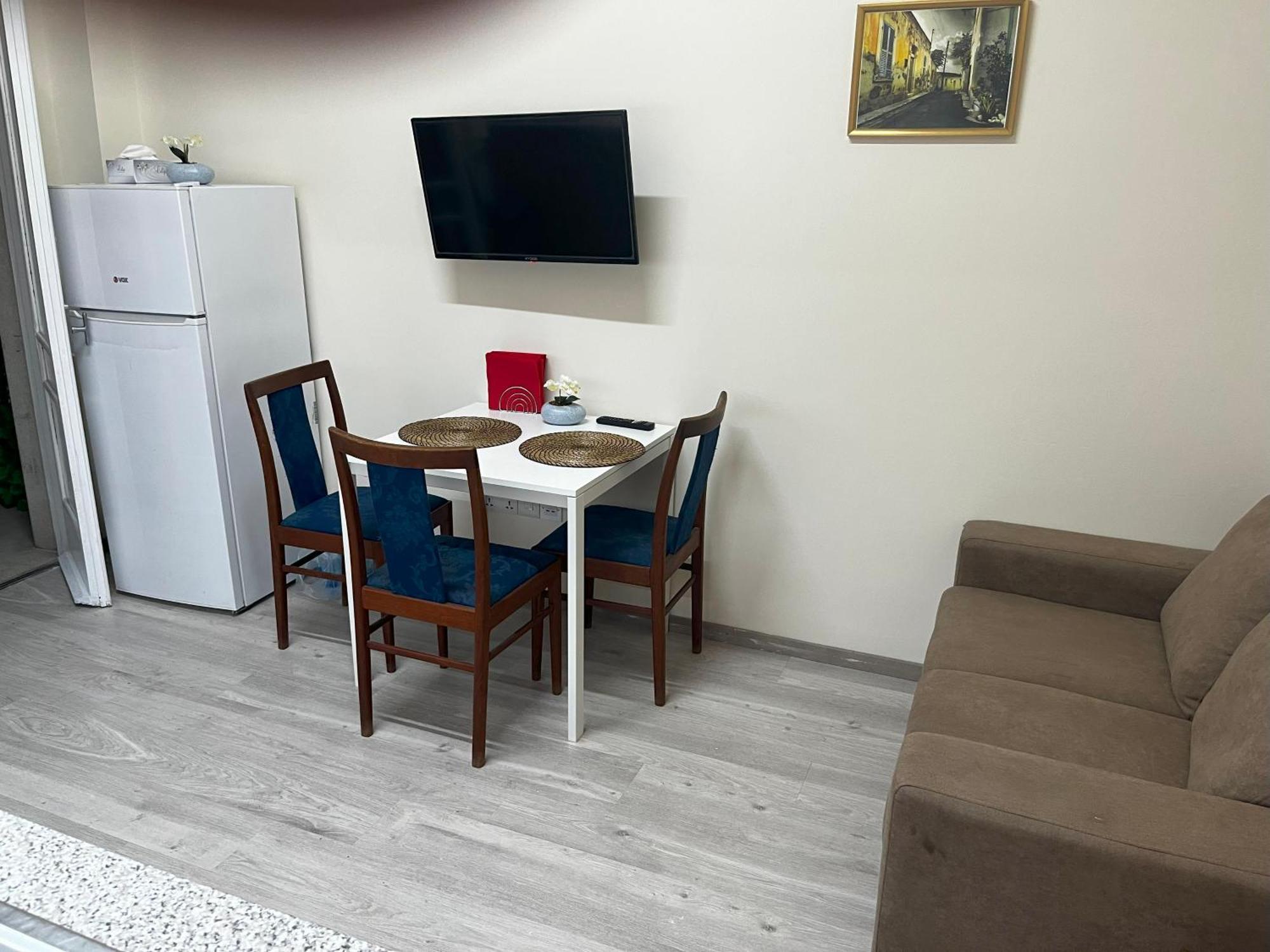 Xanthis Hostel Nicosia City Centre Екстер'єр фото