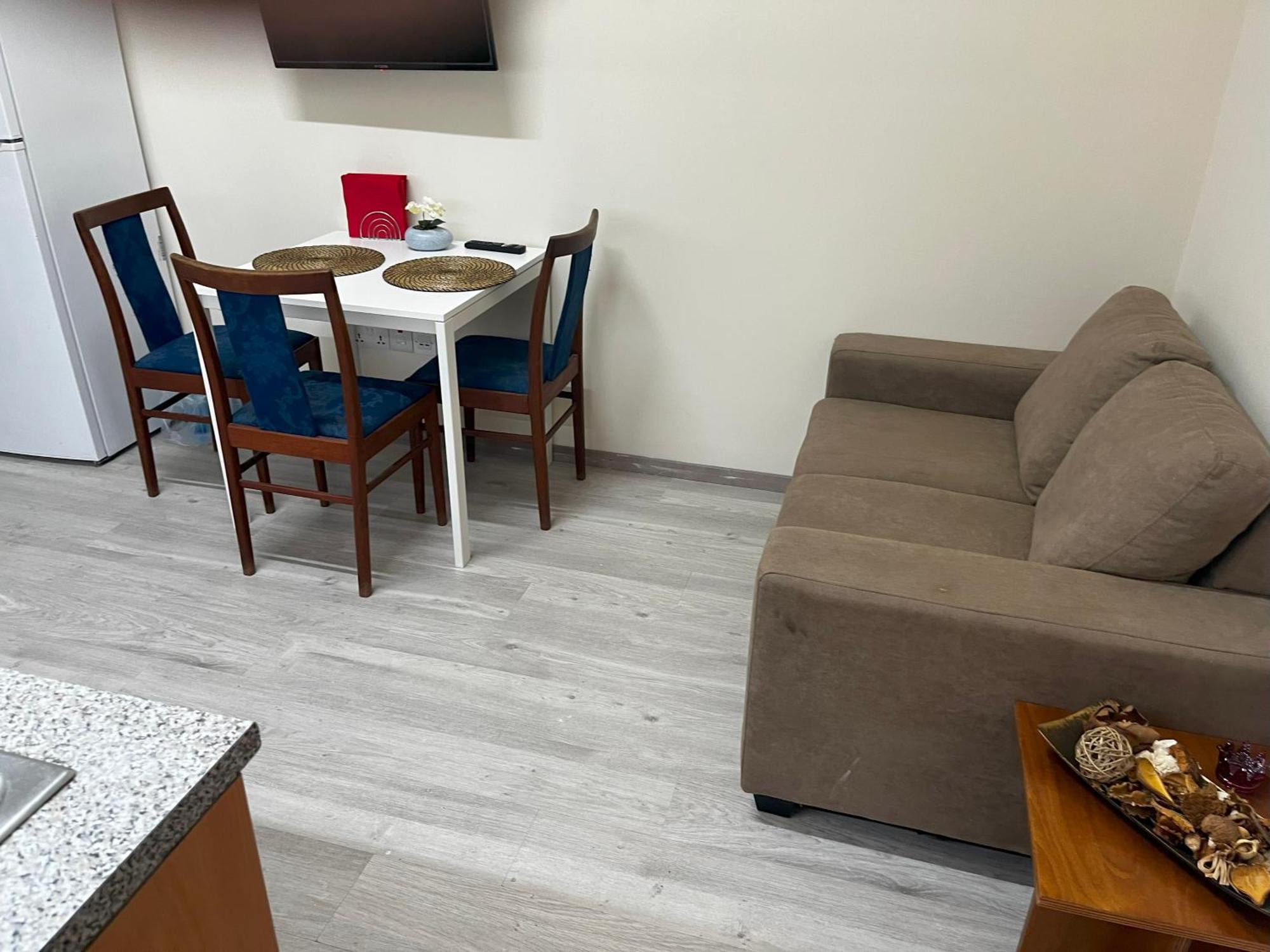 Xanthis Hostel Nicosia City Centre Екстер'єр фото
