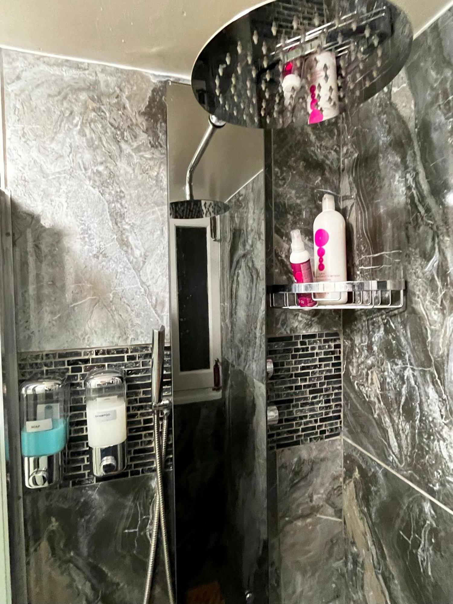 Xanthis Hostel Nicosia City Centre Екстер'єр фото