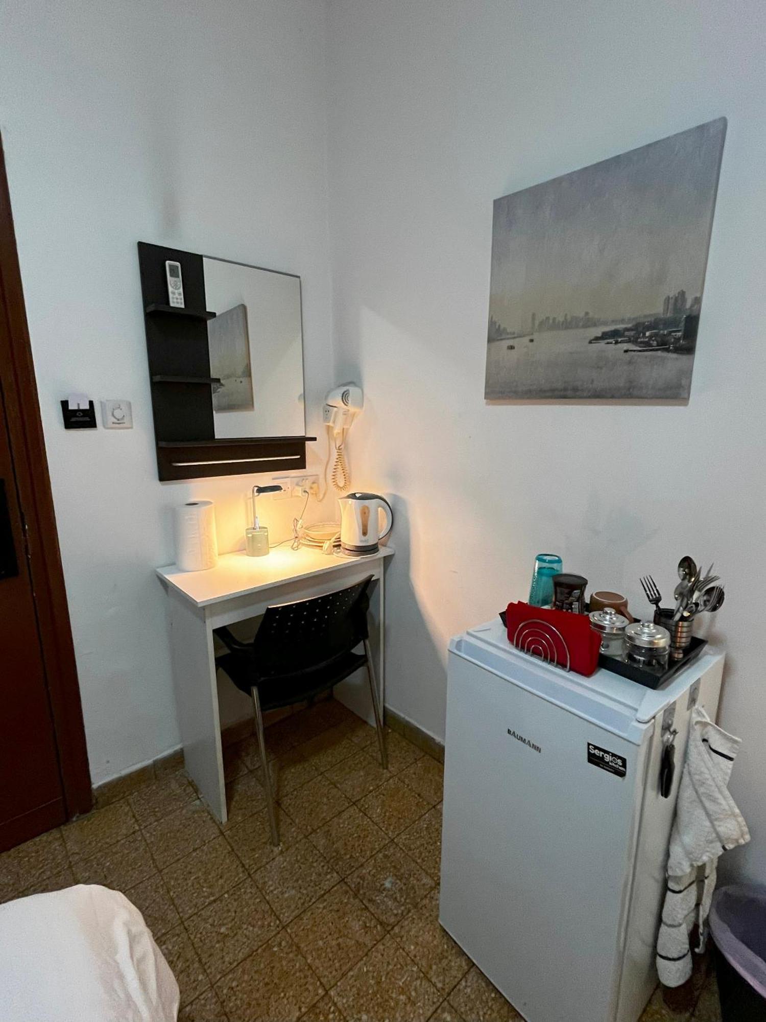 Xanthis Hostel Nicosia City Centre Екстер'єр фото